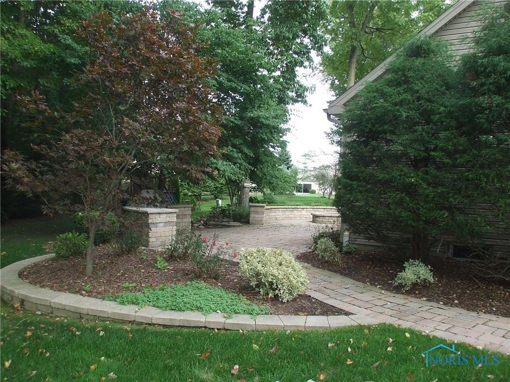 7920 Chestnut Ridge Maumee, OH 43537 - Photo 4 of 36 Gallery Image 4