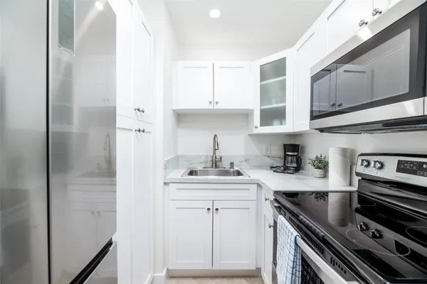 $1,895 | 805 Northeast 23rd Drive, Unit 3, Wilton Manors, FL 33305