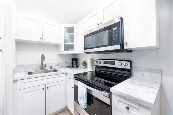 $1,895 | 805 Northeast 23rd Drive, Unit 3, Wilton Manors, FL 33305