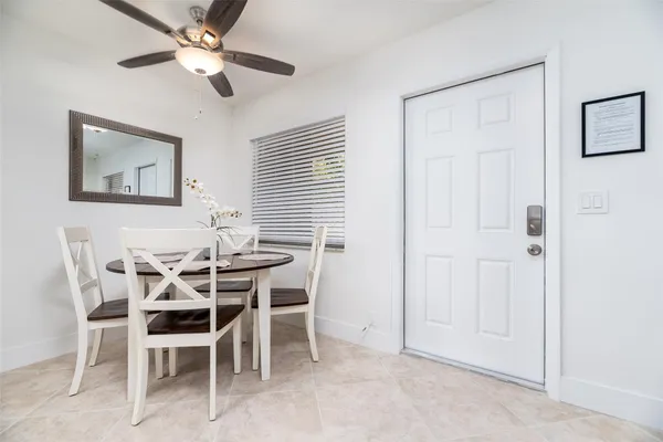 $1,895 | 805 Northeast 23rd Drive, Unit 3, Wilton Manors, FL 33305