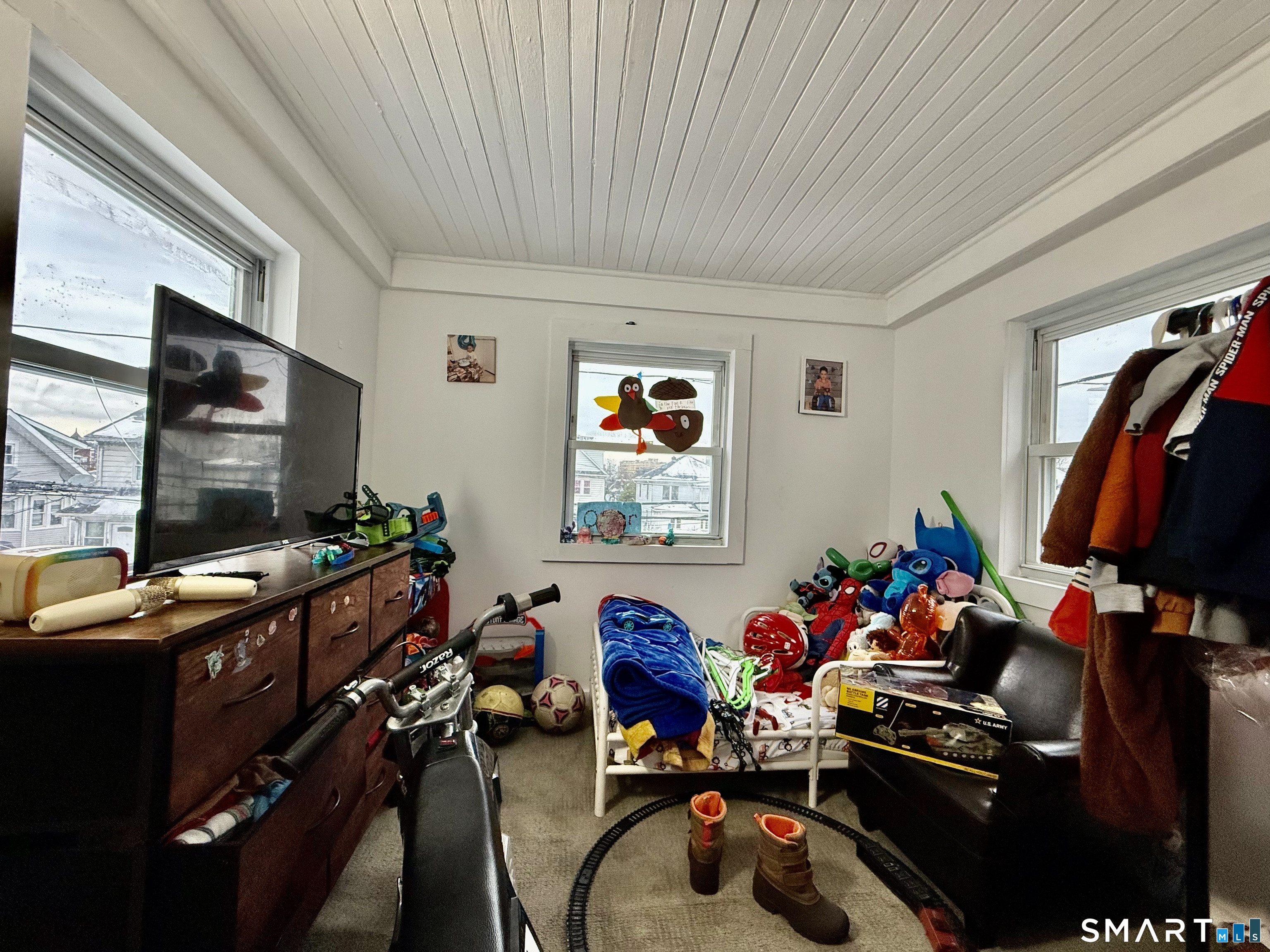 60 Stephen Street Stamford, CT 06902 - Photo 9 of 29 2nd Fl Office (Tenant use it for Kid's Playroom)