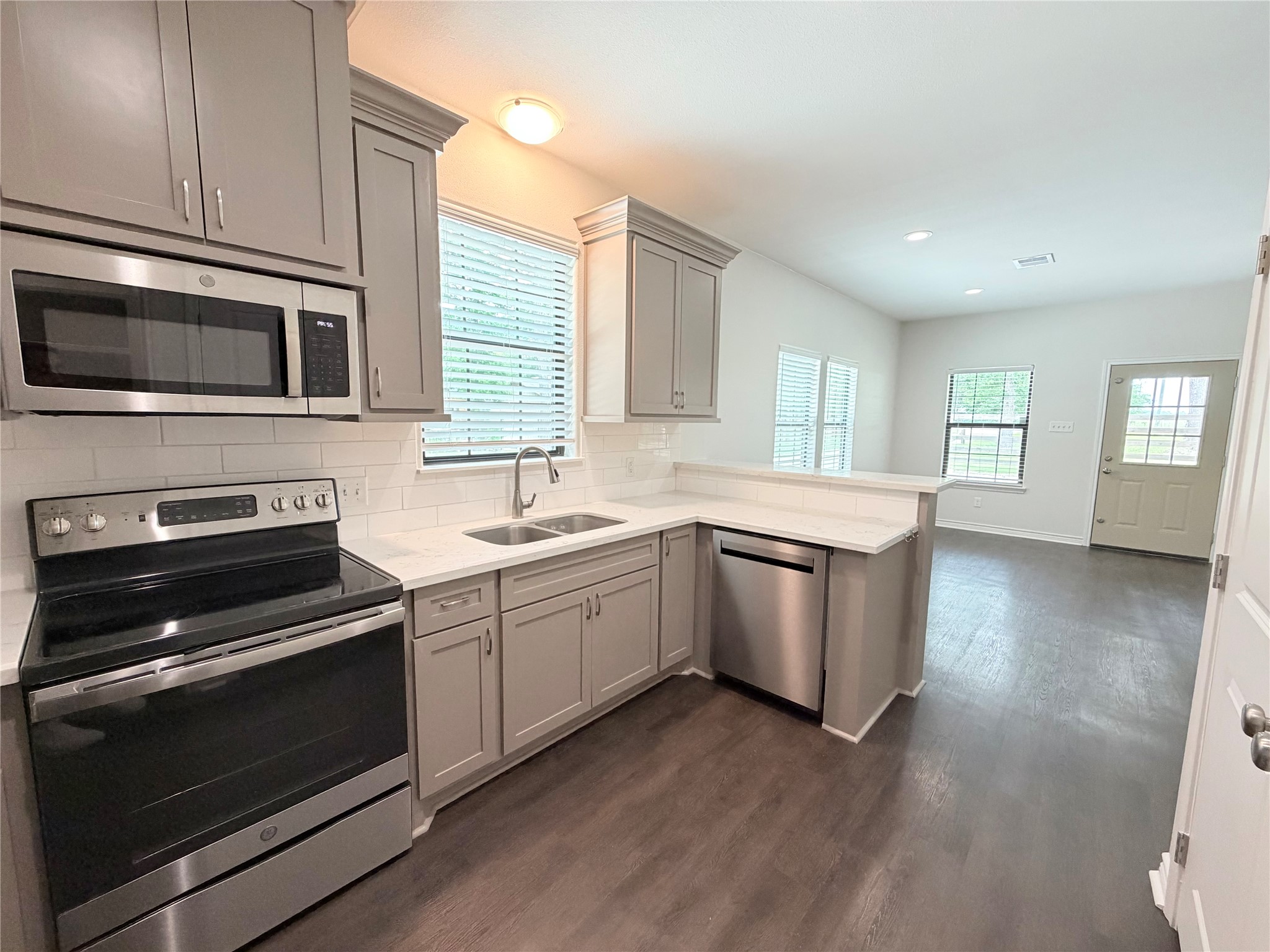 18397 Old Houston Road Conroe, TX 77302 - Photo 11 of 19