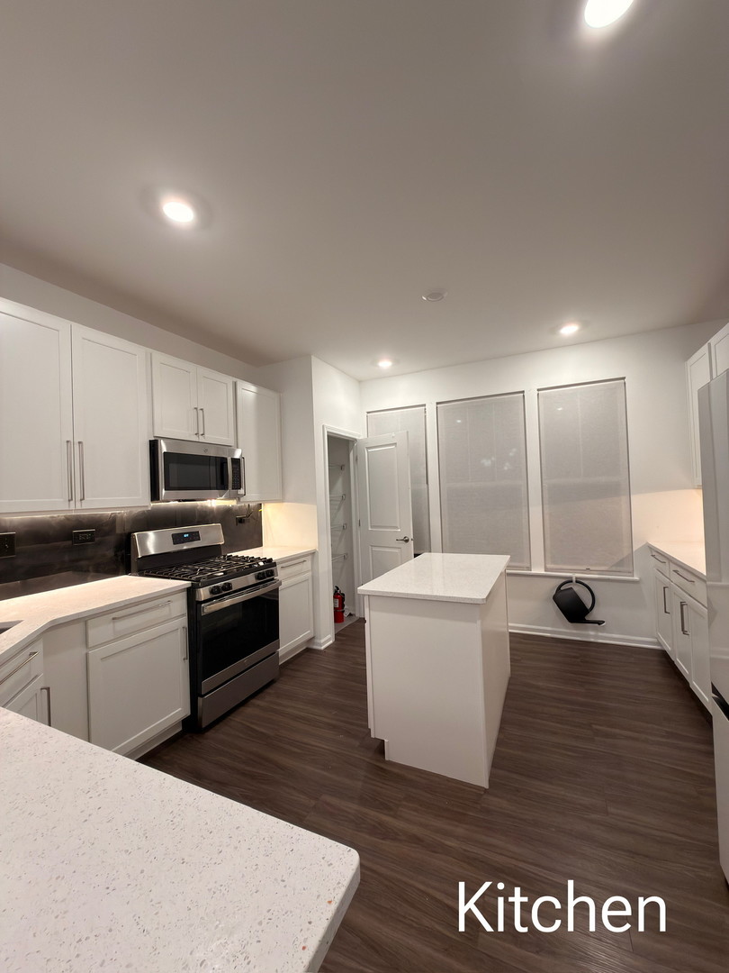 522 Wolverine Drive, Unit 522 Aurora, IL 60502 - Photo 12 of 51