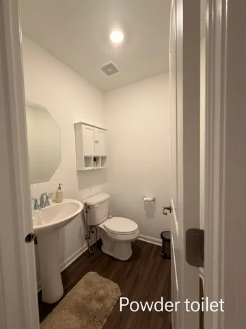 $2,900 | 522 Wolverine Drive, Unit 522, Aurora, IL 60502