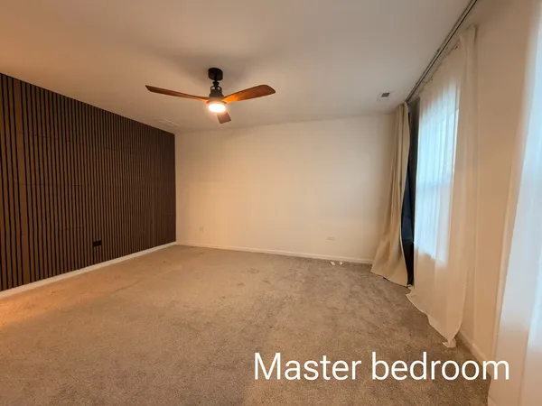 $2,900 | 522 Wolverine Drive, Unit 522, Aurora, IL 60502