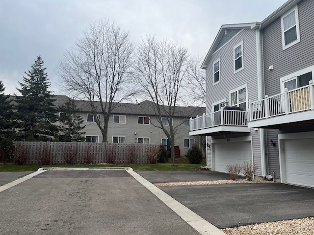 522 Wolverine Drive, Unit 522 Aurora, IL 60502 - Photo 2 of 51