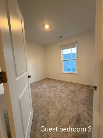 $2,900 | 522 Wolverine Drive, Unit 522, Aurora, IL 60502