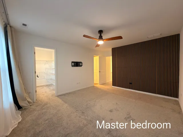 $2,900 | 522 Wolverine Drive, Unit 522, Aurora, IL 60502