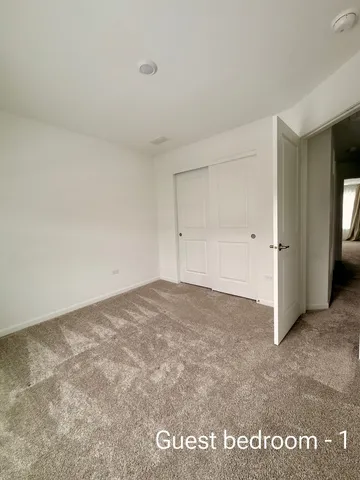 $2,900 | 522 Wolverine Drive, Unit 522, Aurora, IL 60502