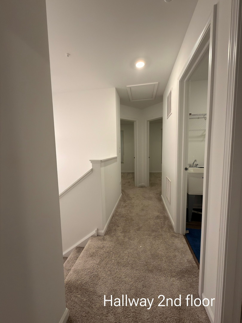 522 Wolverine Drive, Unit 522 Aurora, IL 60502 - Photo 7 of 51