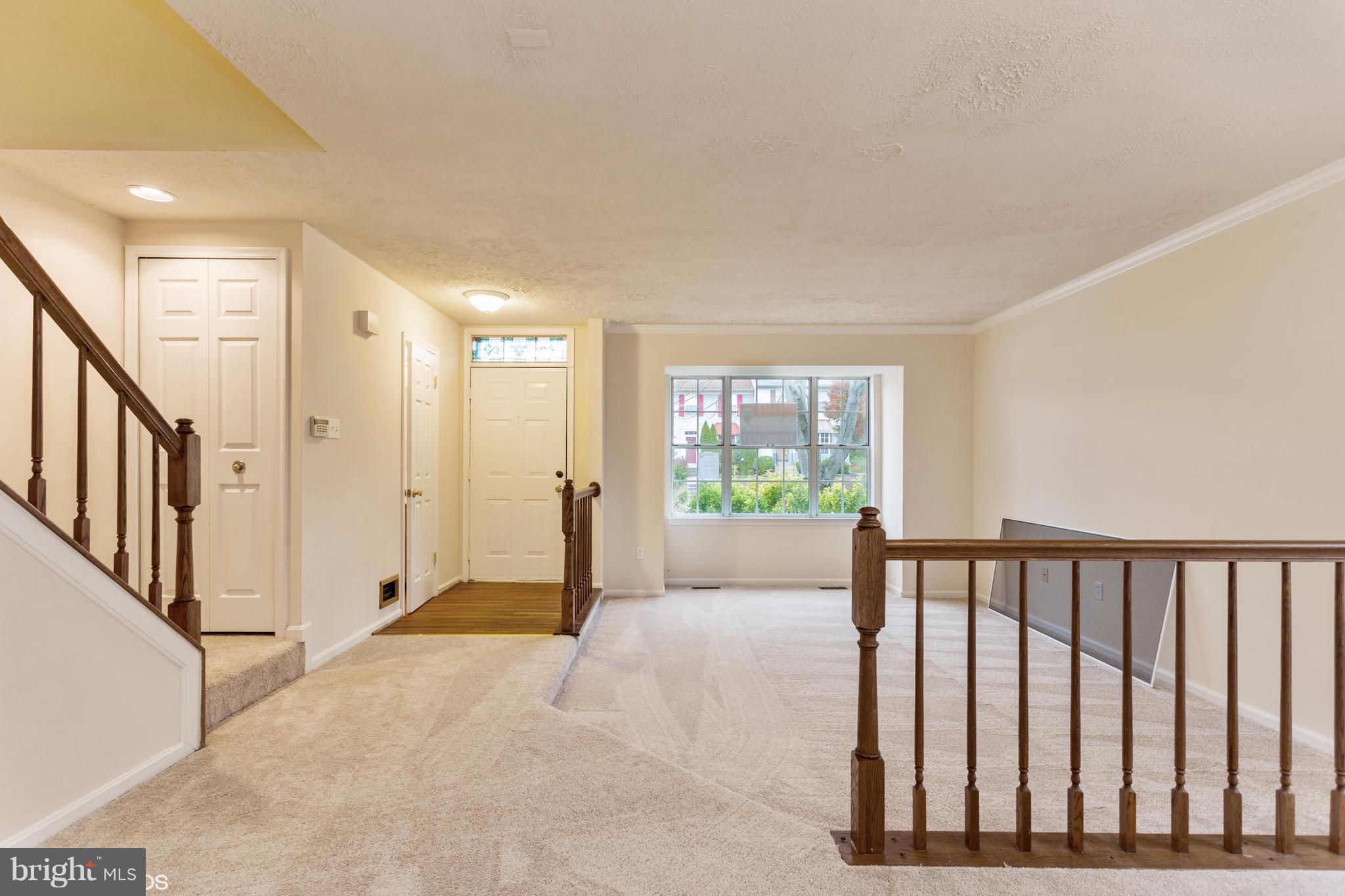 3766 Foxford Stream Road Baltimore, MD 21236 - Photo 5 of 25 Living Room