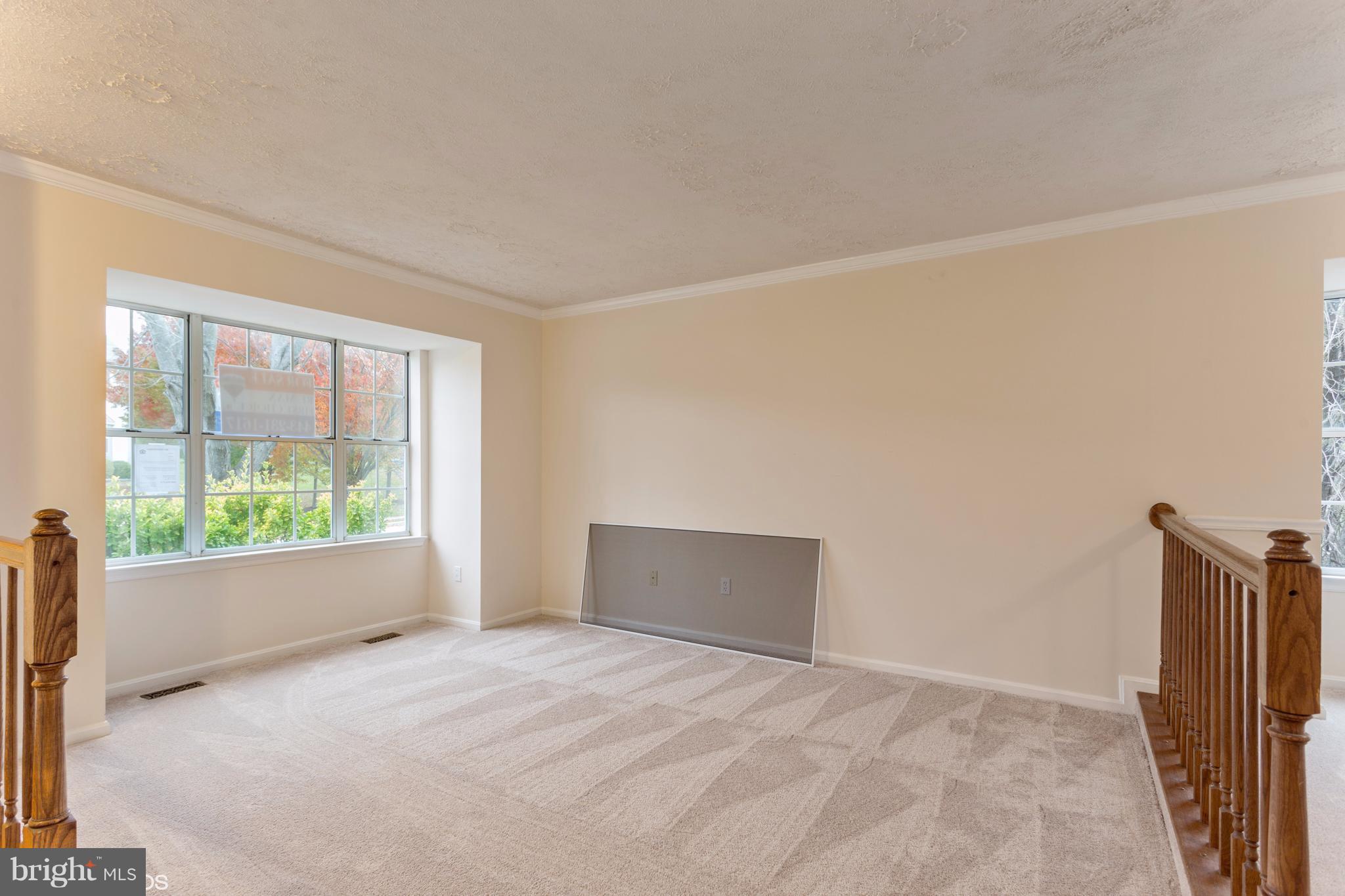 3766 Foxford Stream Road Baltimore, MD 21236 - Photo 6 of 25 Living Room