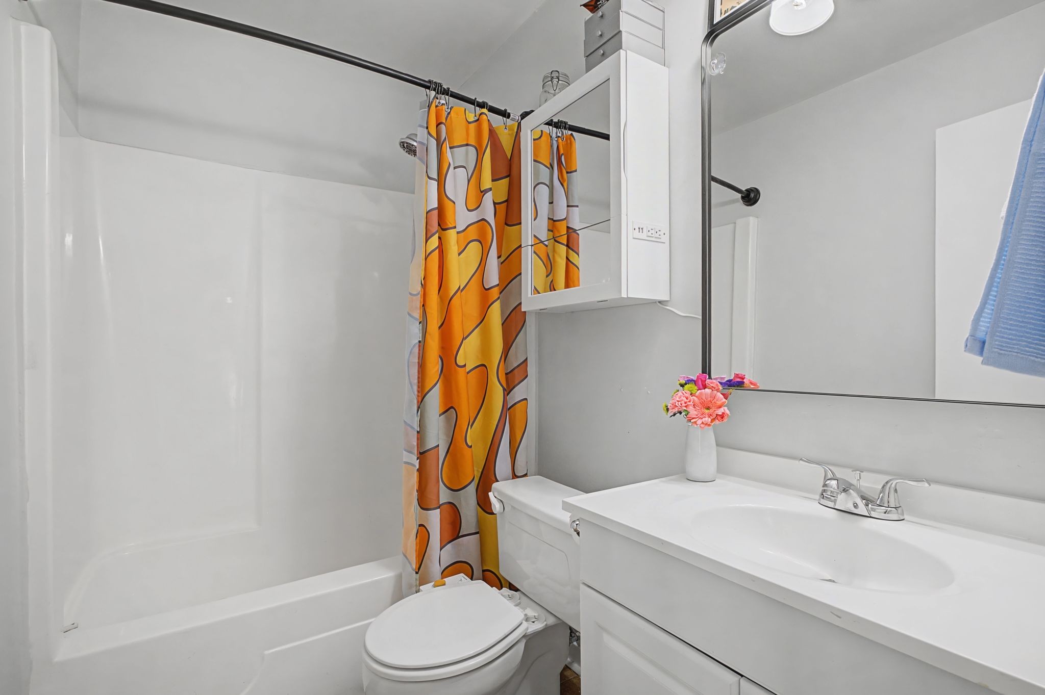 218 Harpers Mill Road Hermitage, TN 37076 - Photo 18 of 29 a bathroom with a sink toilet and shower