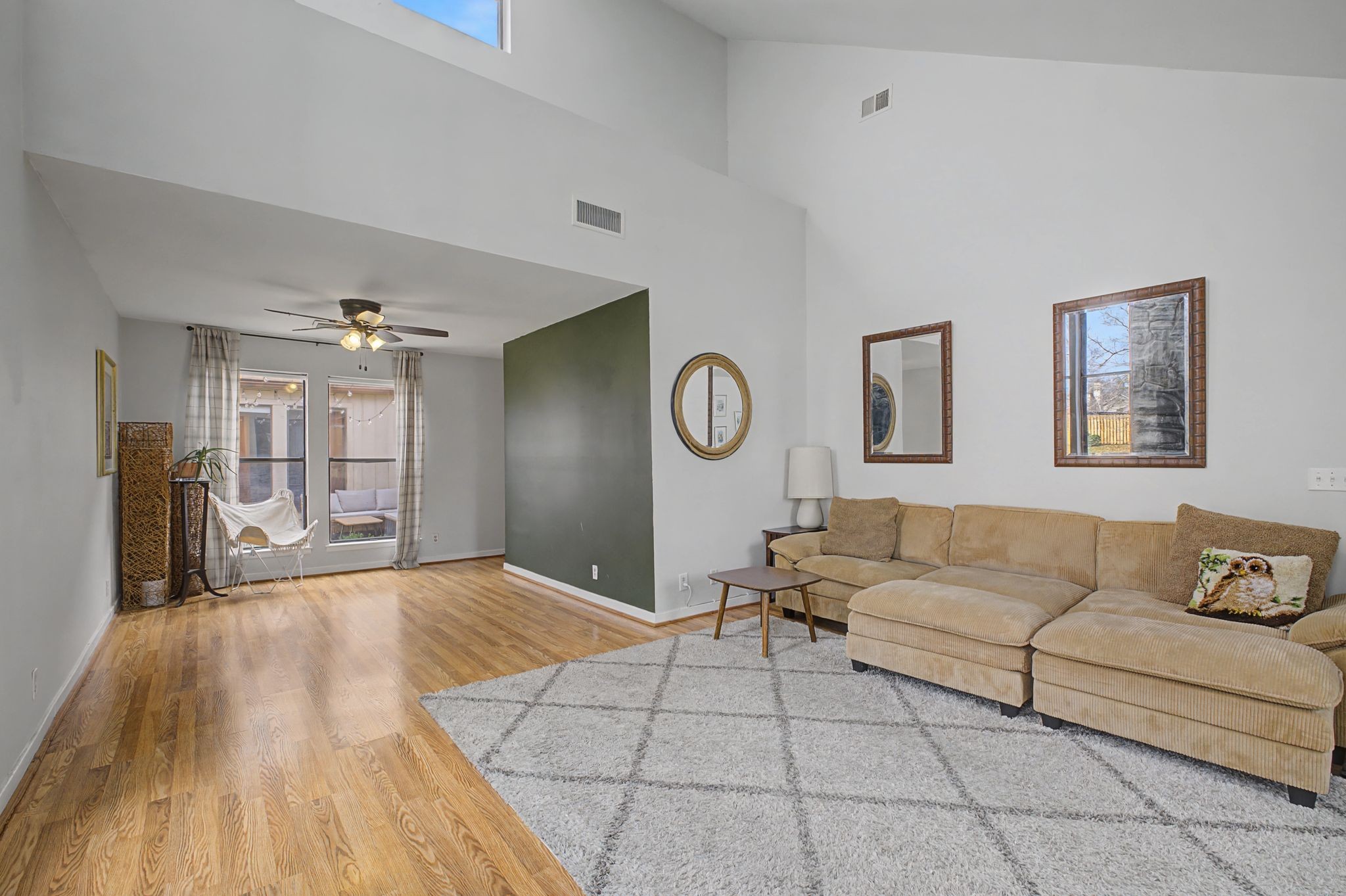 218 Harpers Mill Road Hermitage, TN 37076 - Photo 6 of 29 a living room with furniture and a table
