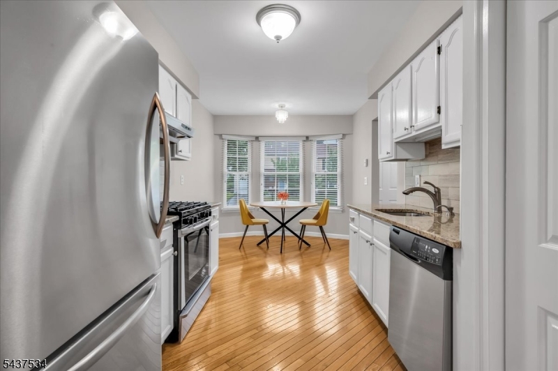 119 Choctaw Ridge Road Somerville, NJ 08876 - Photo 7 of 34