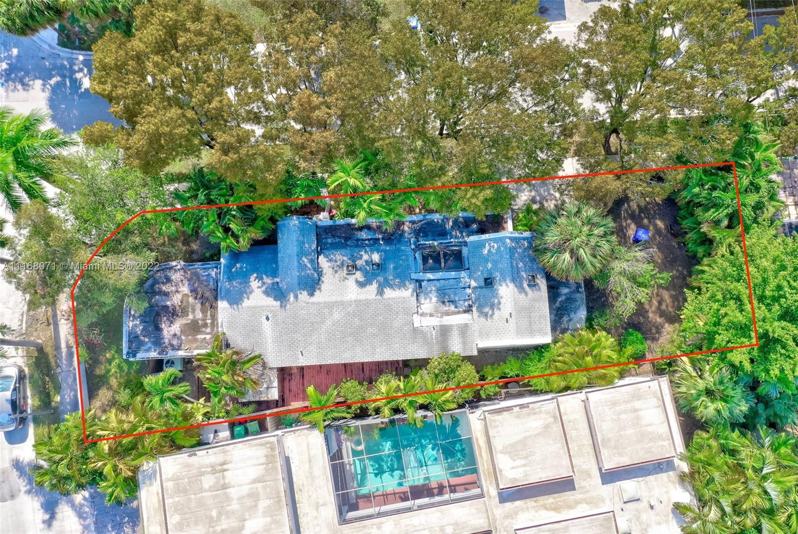 3571 Fair Isle Street Miami, FL 33133 - Photo 25 of 38 a view of yard with outdoor seating