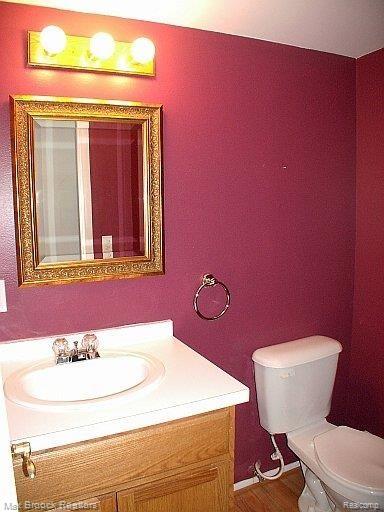 423 Miller Avenue, Unit 45 Rochester, MI 48307 - Photo 12 of 16 Lavatory