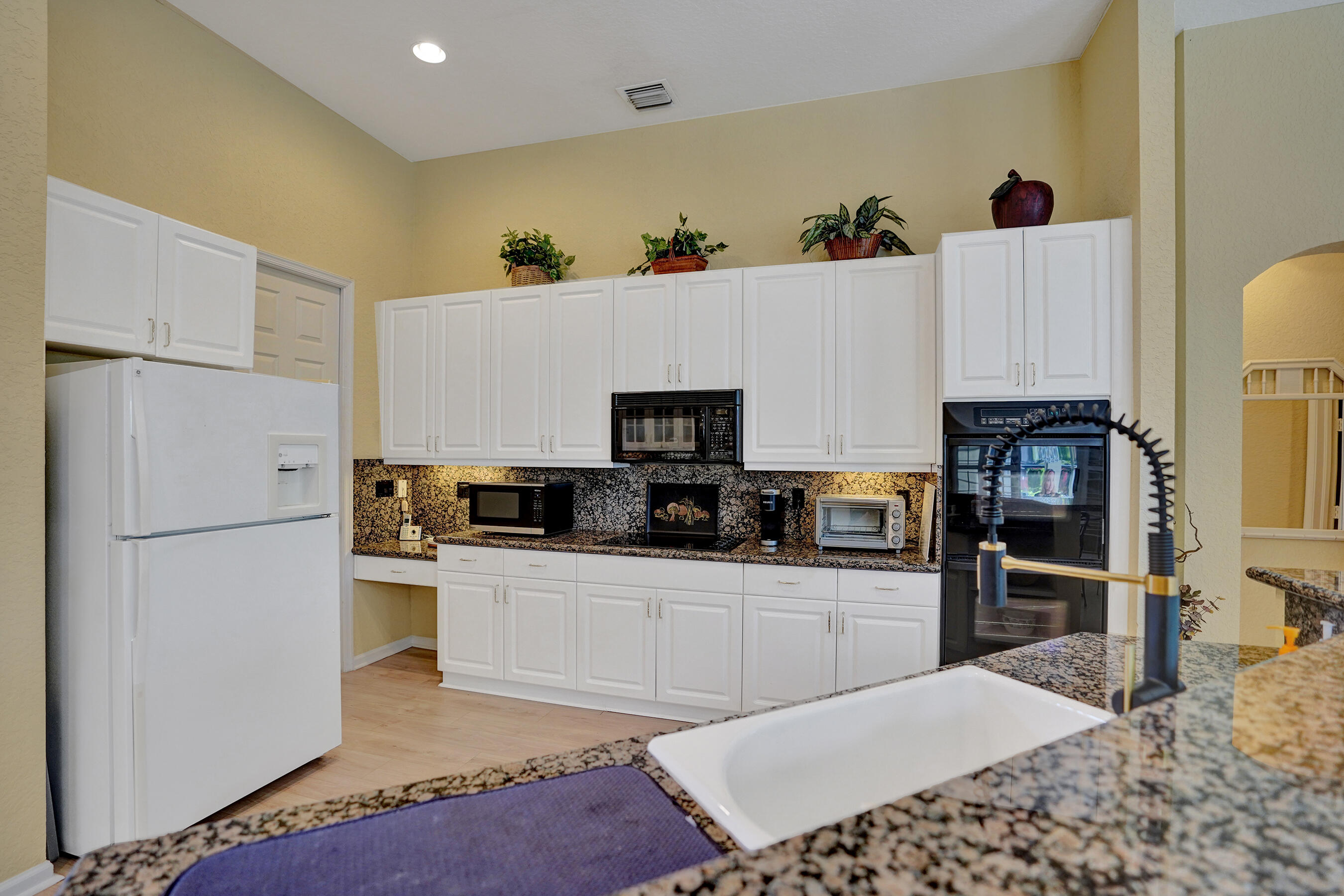 7338 Falls Road West Boynton Beach, FL 33437 - Photo 18 of 54 DSC07582