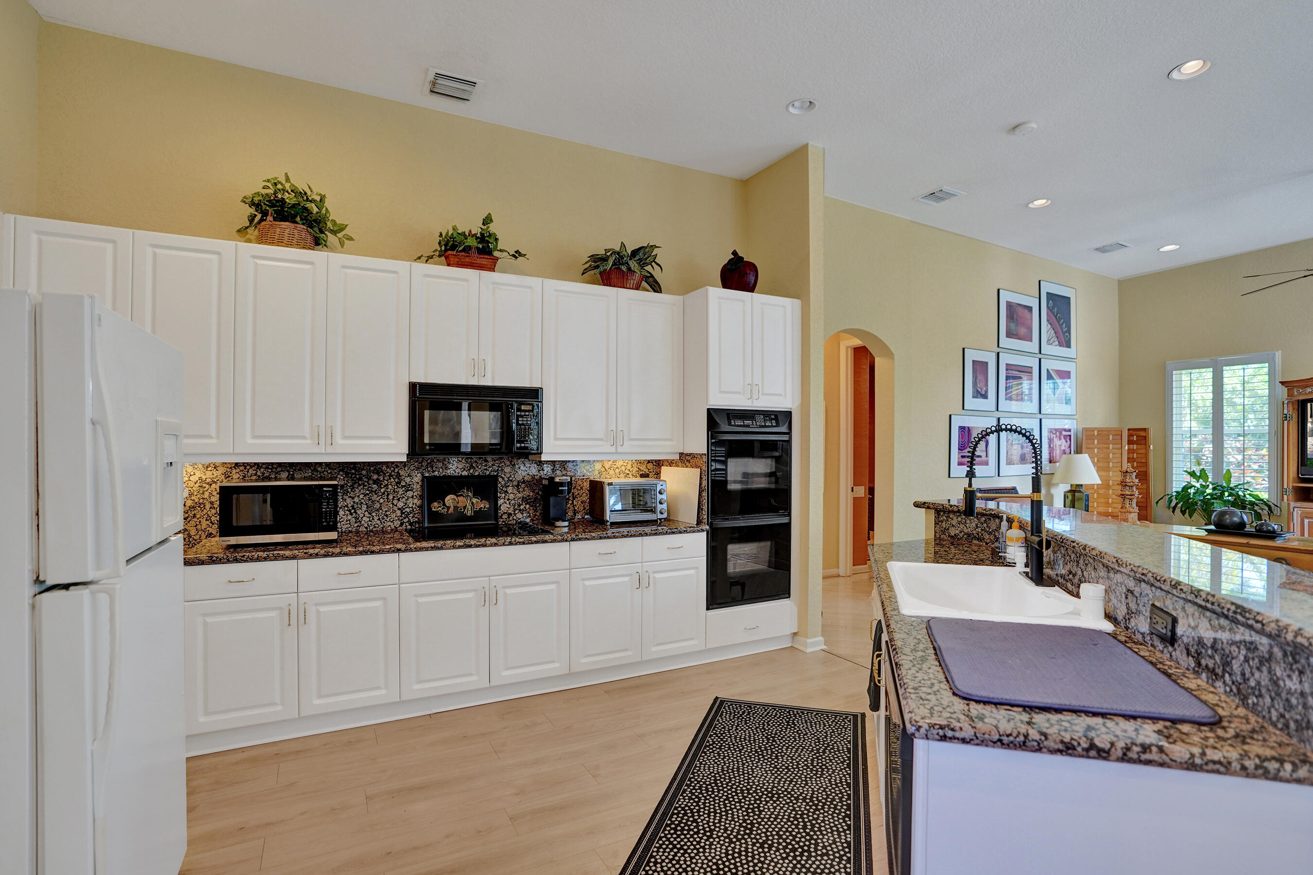 7338 Falls Road West Boynton Beach, FL 33437 - Photo 19 of 54 DSC07579