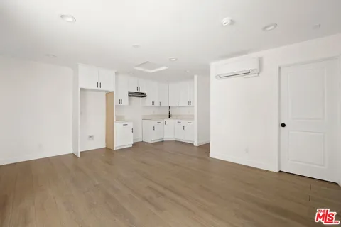 $1,650,000 | 8920 Cadillac Avenue, Los Angeles, CA 90034
