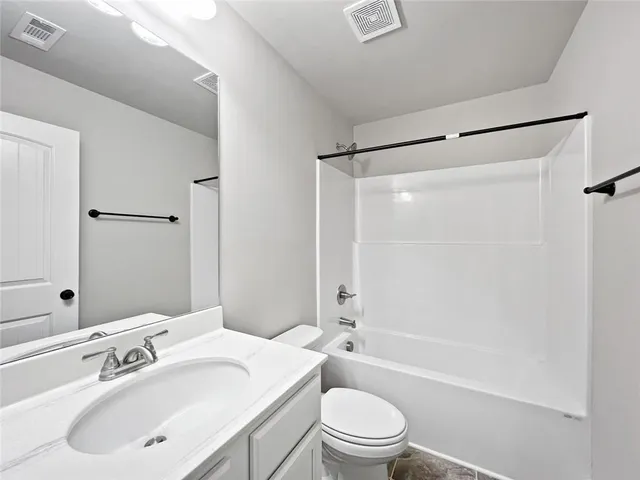 a front view of house with yard