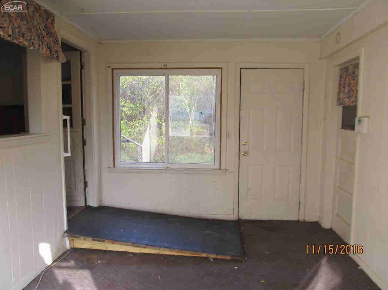 4195 Risedorph Street Burton, MI 48509 - Photo 16 of 16 21247121-15.JPG