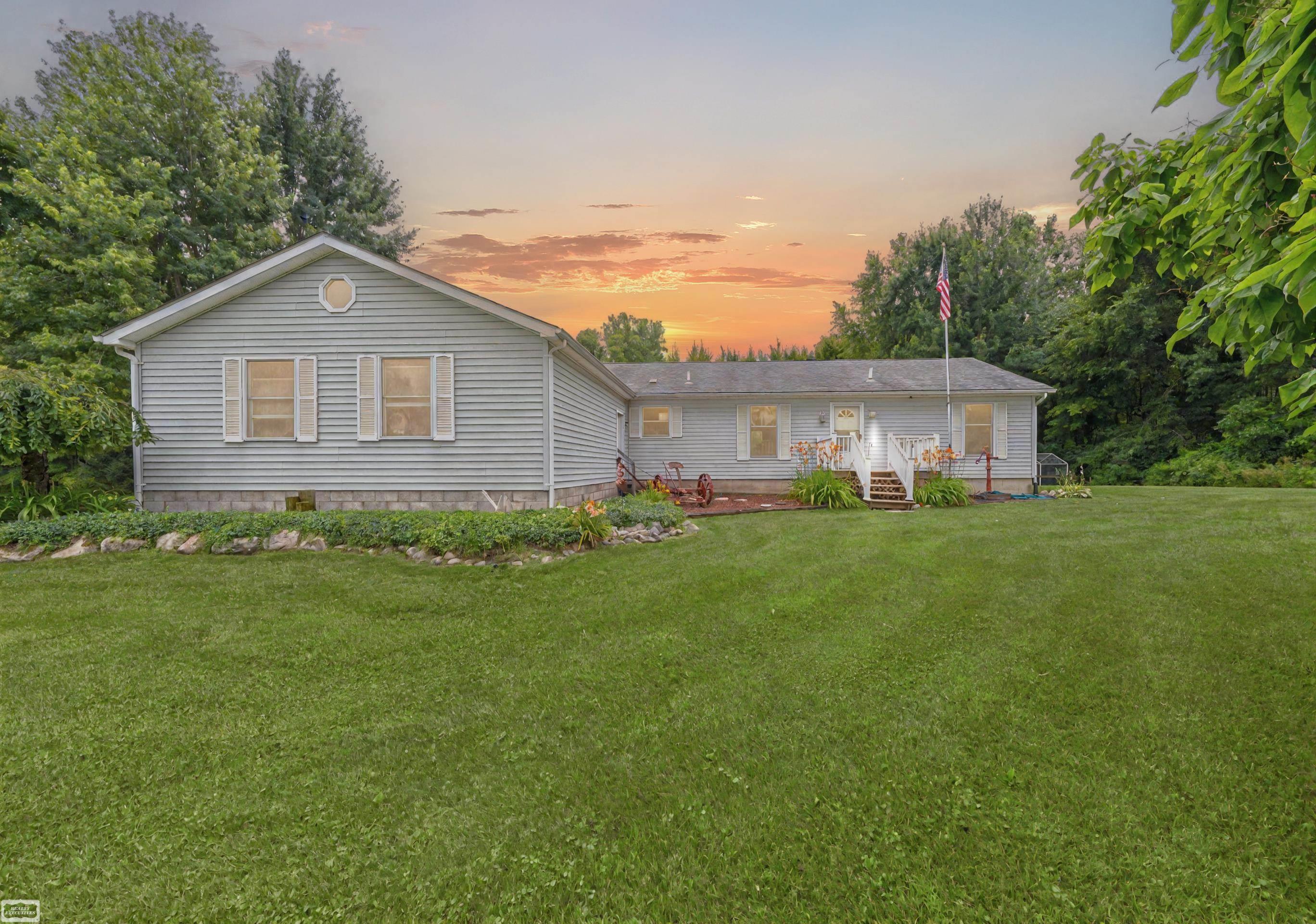 6219 Short Cut Road Marine City, MI 48039 - Photo 60 of 60 50181365-340a9f89-fc18-44b7-a1e3-1c8a7c66d93b.JPG