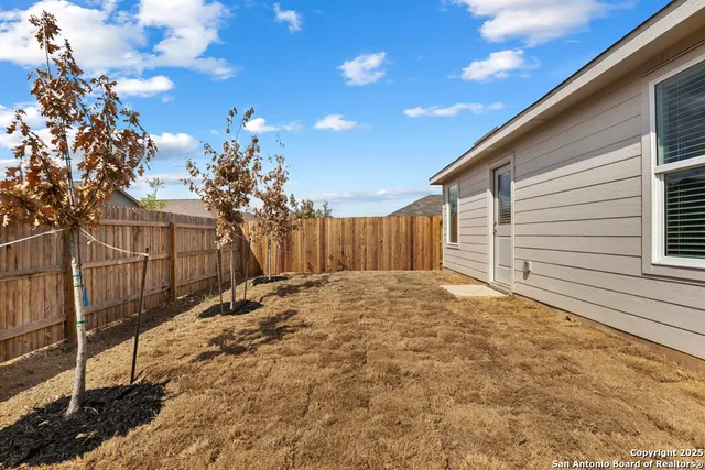 $1,295 | 1014 Graham Bend, San Antonio, TX 78221