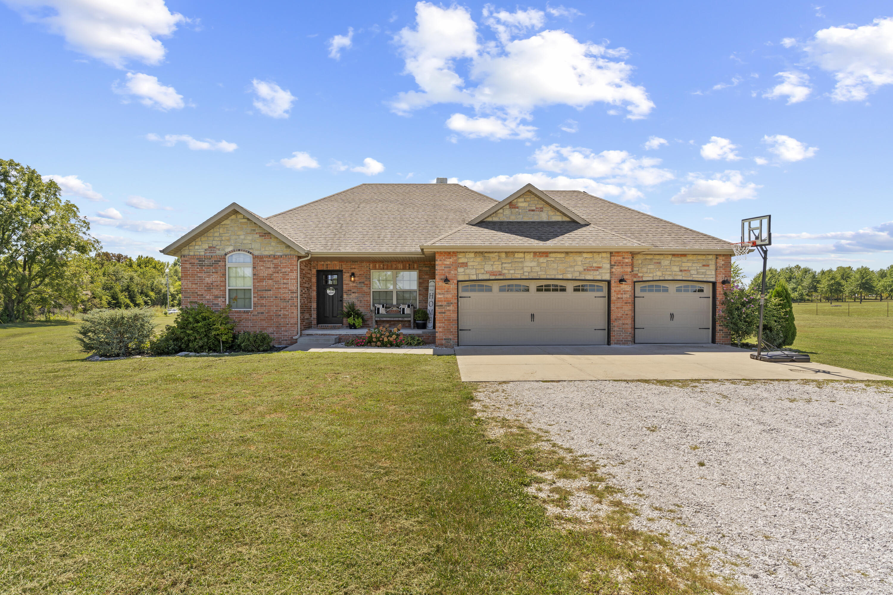 136 Gold Ridge Rd-1