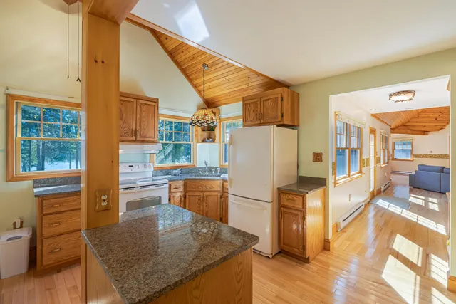 $698,000 | 139 Havey Point Road, Hancock, ME 04640
