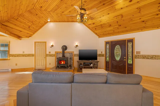 $698,000 | 139 Havey Point Road, Hancock, ME 04640