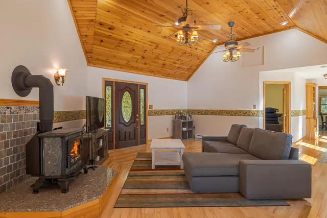 $698,000 | 139 Havey Point Road, Hancock, ME 04640