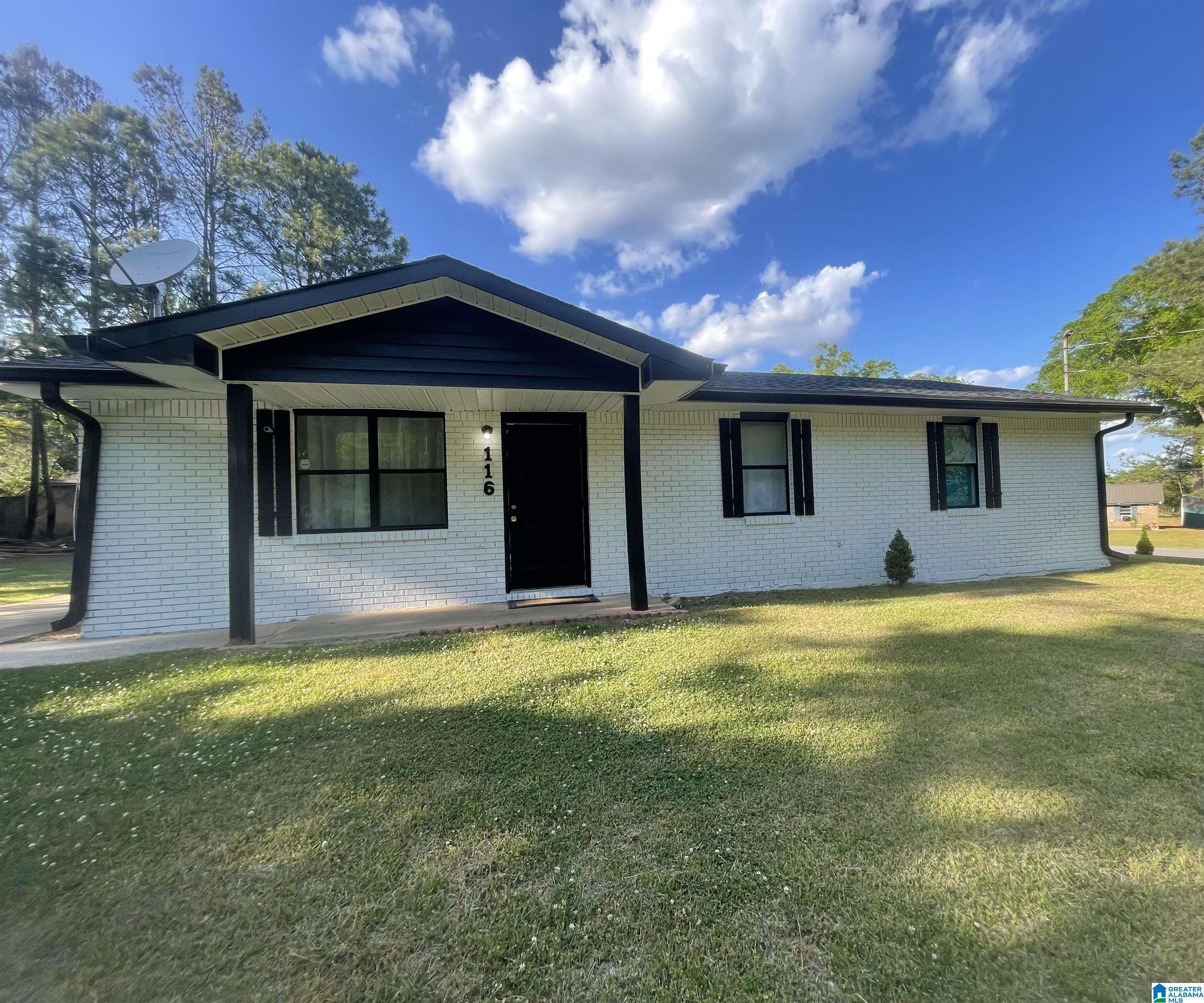116 Randall Circle Clanton, AL 35045 - Photo 1 of 14