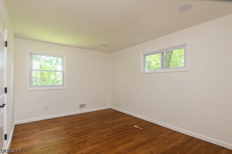 104 Marmora Road Parsippany, NJ 07054 - Photo 19 of 38