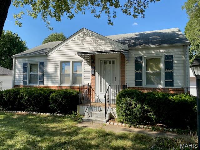 215 Derhake Road Florissant, MO 63031 - Photo 1 of 17 Gallery Image 1