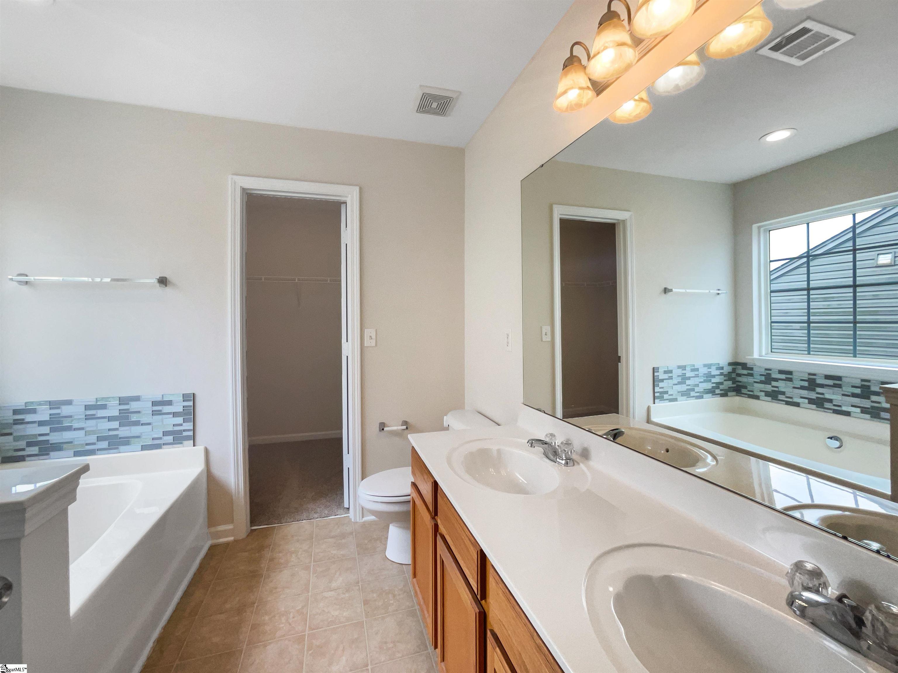 35 Shale Court Greenville, SC 29607 - Photo 16 of 23 Gallery Image 16