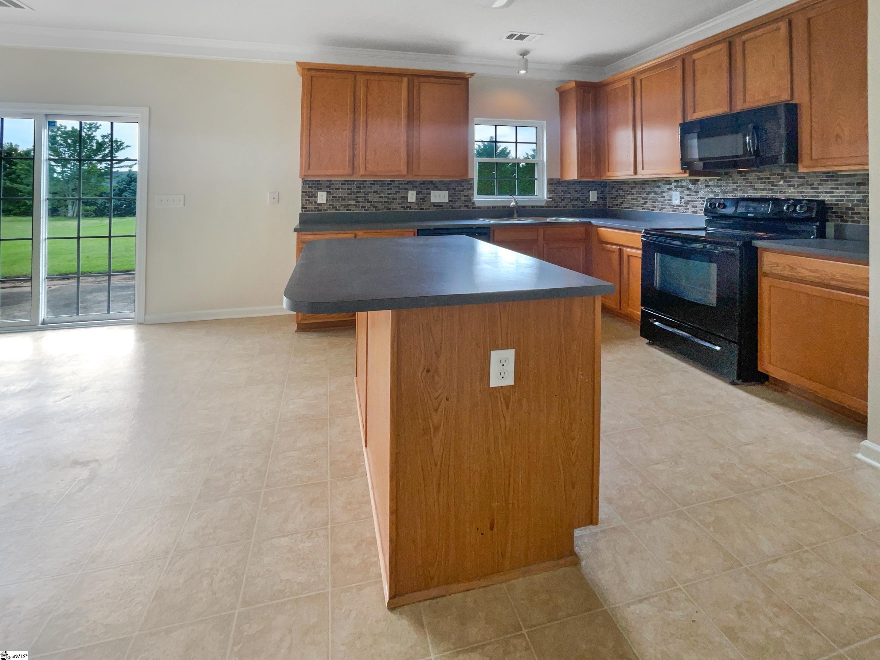 35 Shale Court Greenville, SC 29607 - Photo 6 of 23 Gallery Image 6