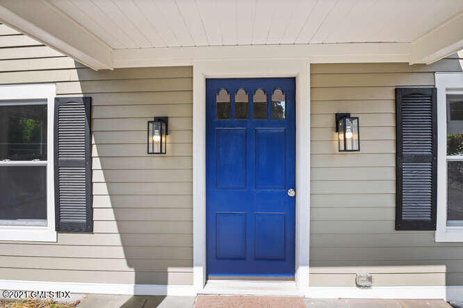 33 Sunshine Avenue Riverside, CT 06878 - Photo 3 of 26