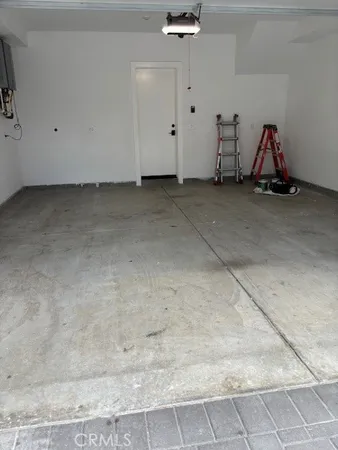 $6,750 | 14553 Benefit Street, Sherman Oaks, CA 91403