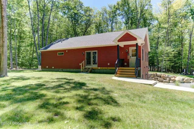 $529,000 | 779 South Main Street, Northville, NY 12134