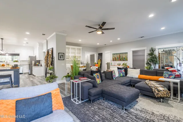 $395,000 | 207 Hickory Hill Drive, Hattiesburg, MS 39402