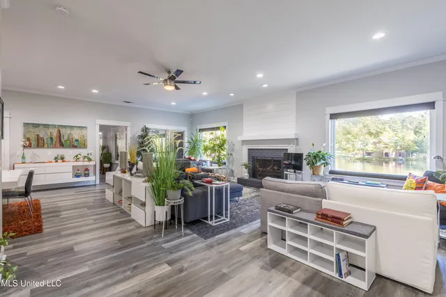 $395,000 | 207 Hickory Hill Drive, Hattiesburg, MS 39402