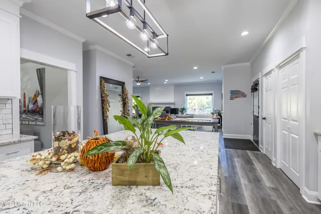 $395,000 | 207 Hickory Hill Drive, Hattiesburg, MS 39402