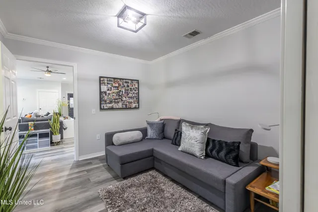 $395,000 | 207 Hickory Hill Drive, Hattiesburg, MS 39402