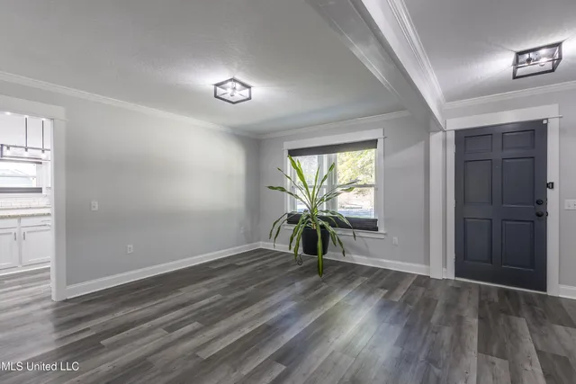 $395,000 | 207 Hickory Hill Drive, Hattiesburg, MS 39402