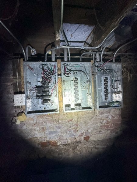 7119 South Emerald Avenue Chicago, IL 60621 - Photo 33 of 50 a view of garage