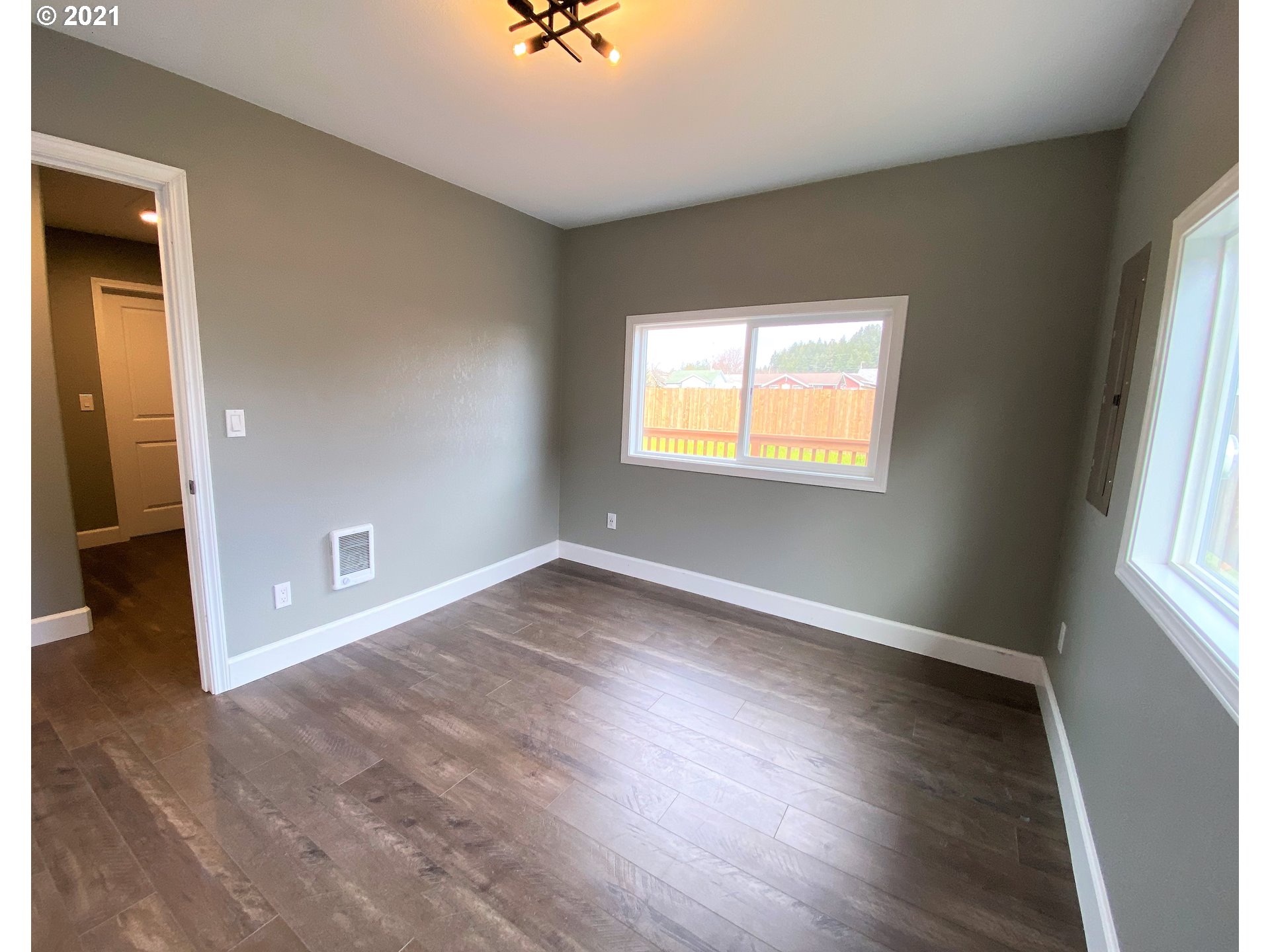 1921 Cedar Avenue Reedsport, OR 97467 - Photo 19 of 23 Gallery Image 19