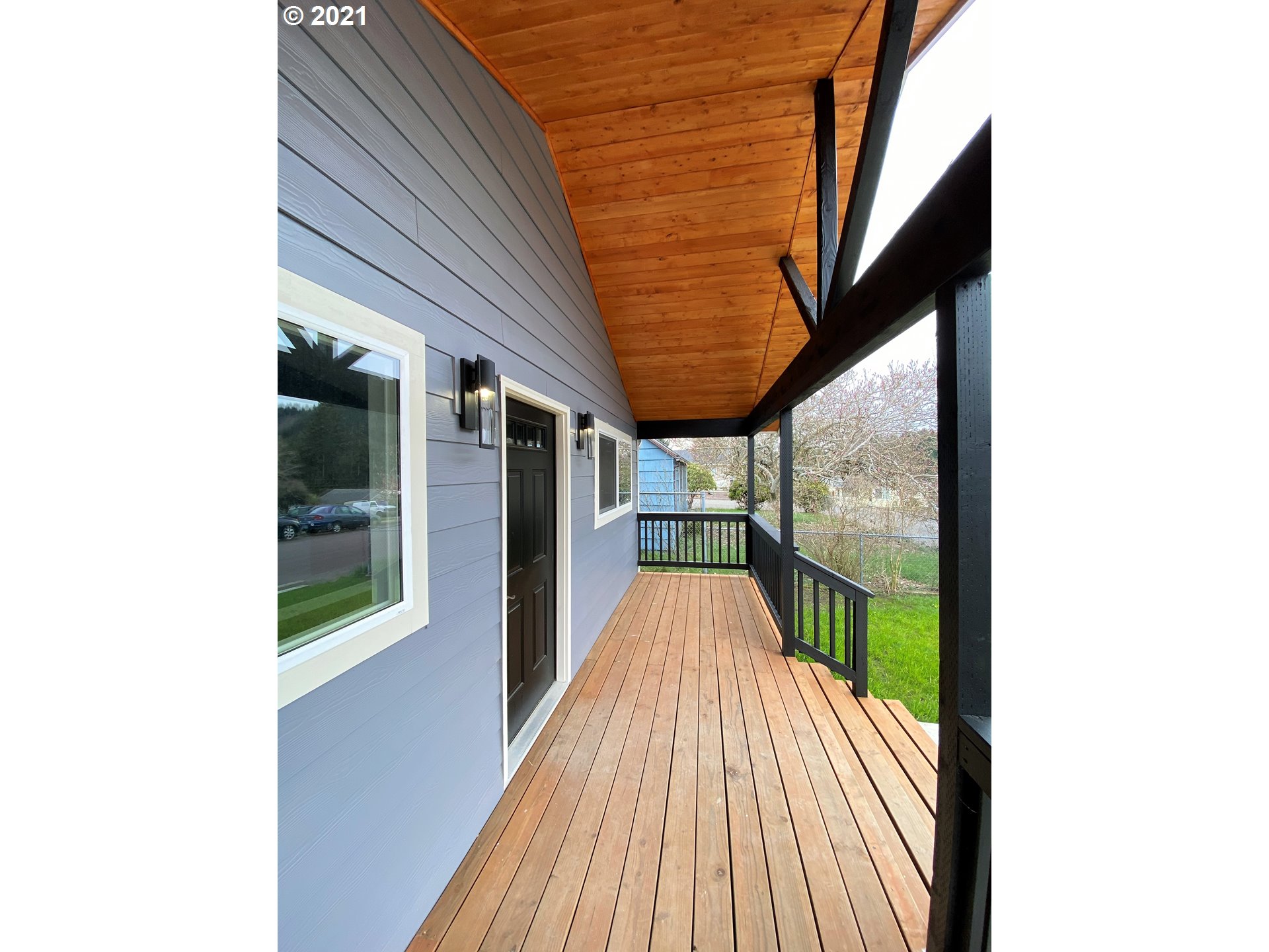 1921 Cedar Avenue Reedsport, OR 97467 - Photo 6 of 23 Gallery Image 6