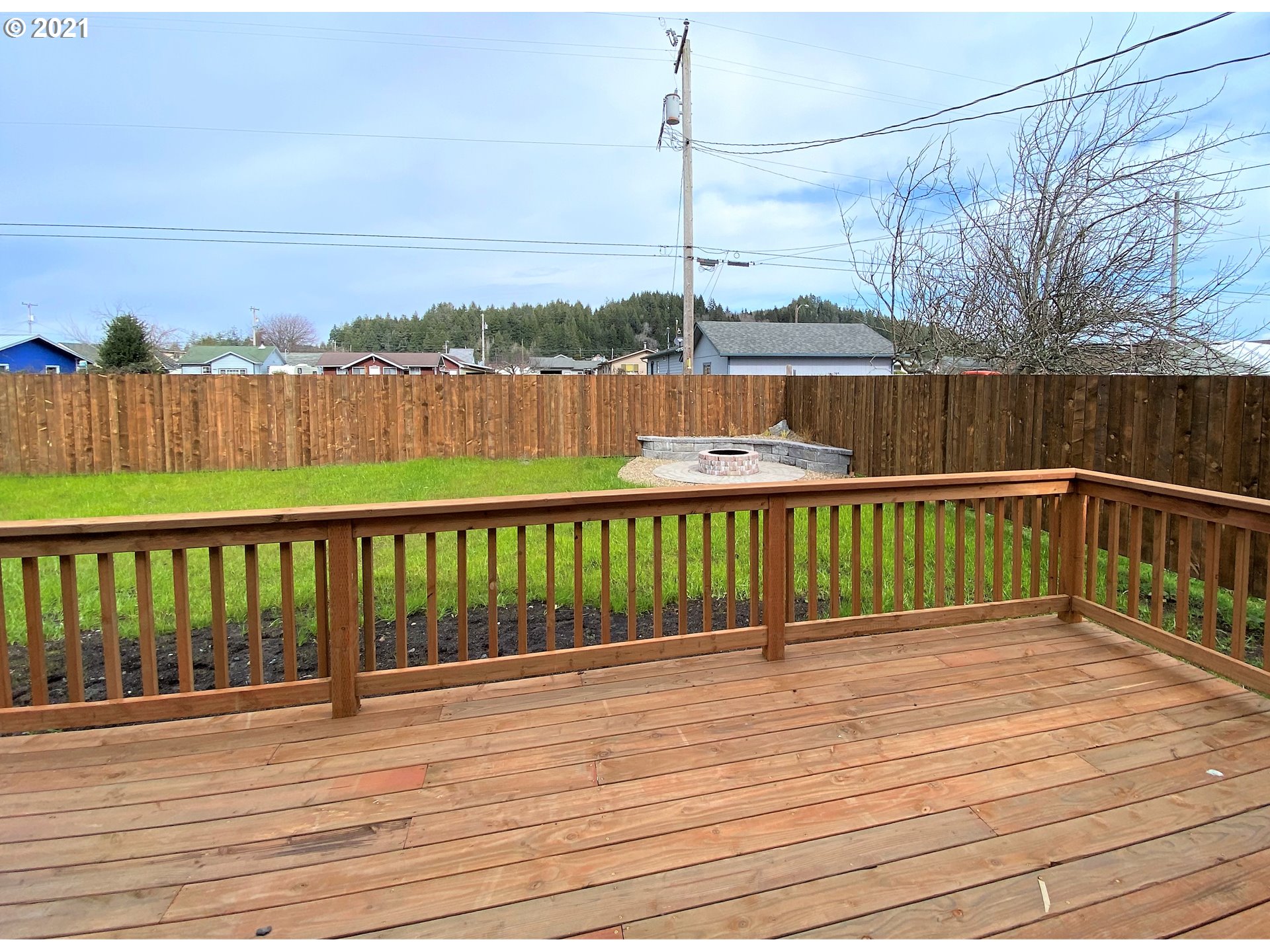 1921 Cedar Avenue Reedsport, OR 97467 - Photo 9 of 23 Gallery Image 9