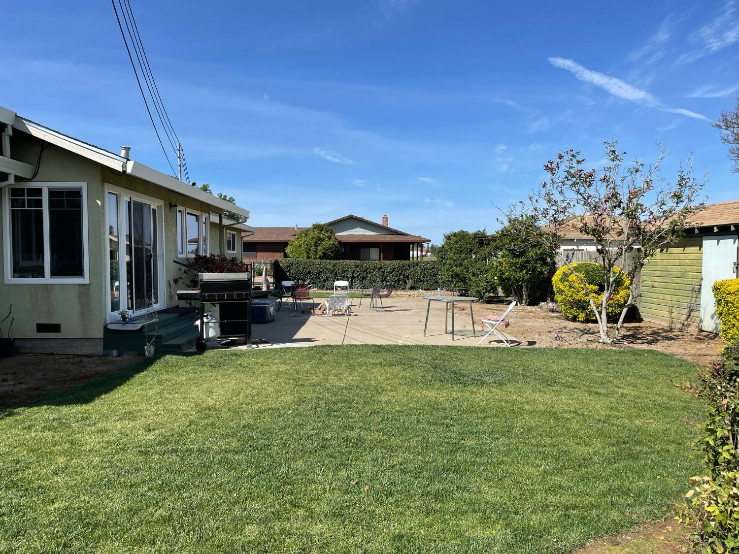 8577 Bader Road, Elk Grove, CA 95624 Compass